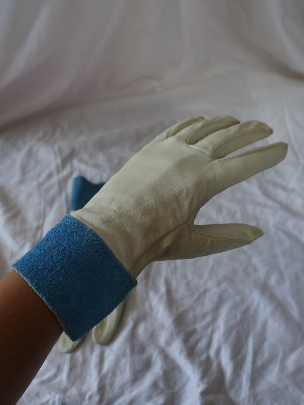 Whimsical white, cream & blue genuine leather gloves